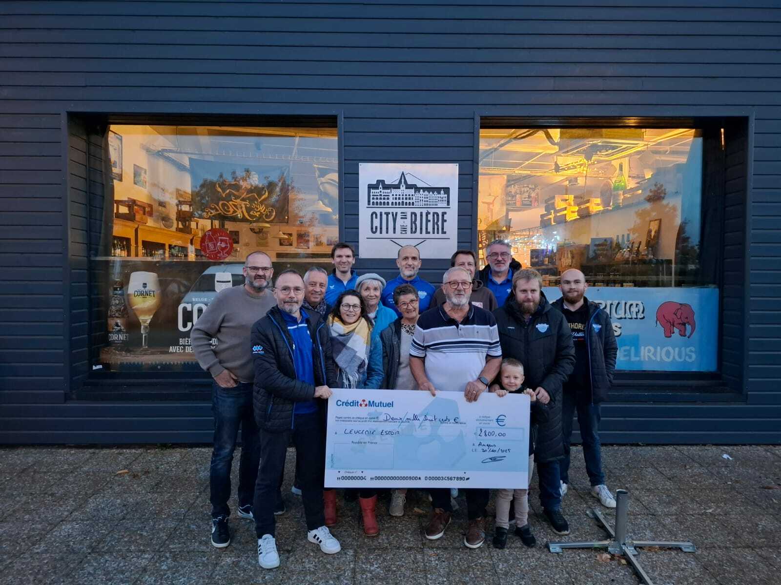 REMISE DU CHEQUE LEUCEMIE ESPOIR